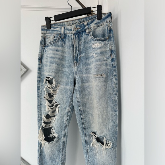 SOLD: AE Mom Jeans - Picture 7 of 14